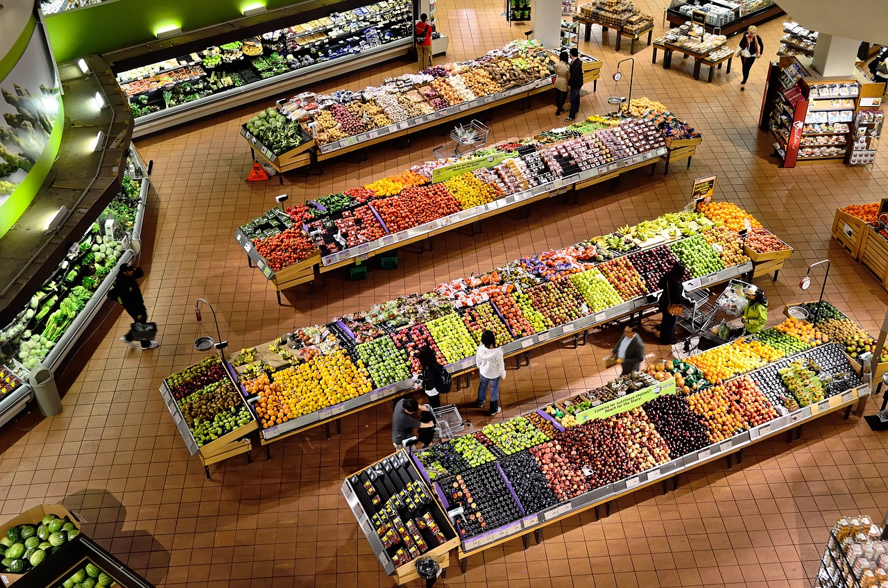 Mercadona y Consum abren supermercados en varias ciudades españolas
